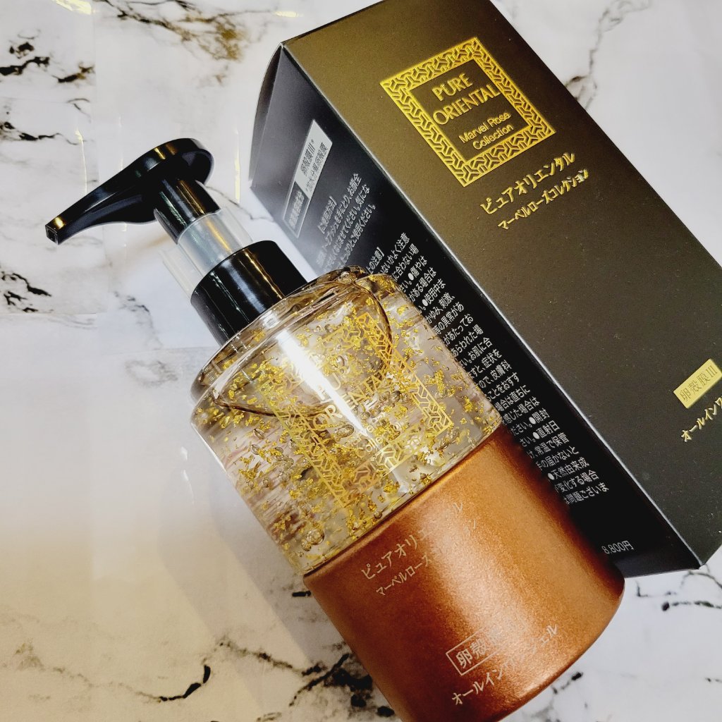 ピュアオリエンタルMオールインワンジェル、お試しさせていただきました(*^^*)ありがとうございます🌸😊

時短になるオールインワンジェルね、はい、と思っていたら！！こちらスゴすぎるんですけど！！

まず、箱から出したら、ゴールド舞って