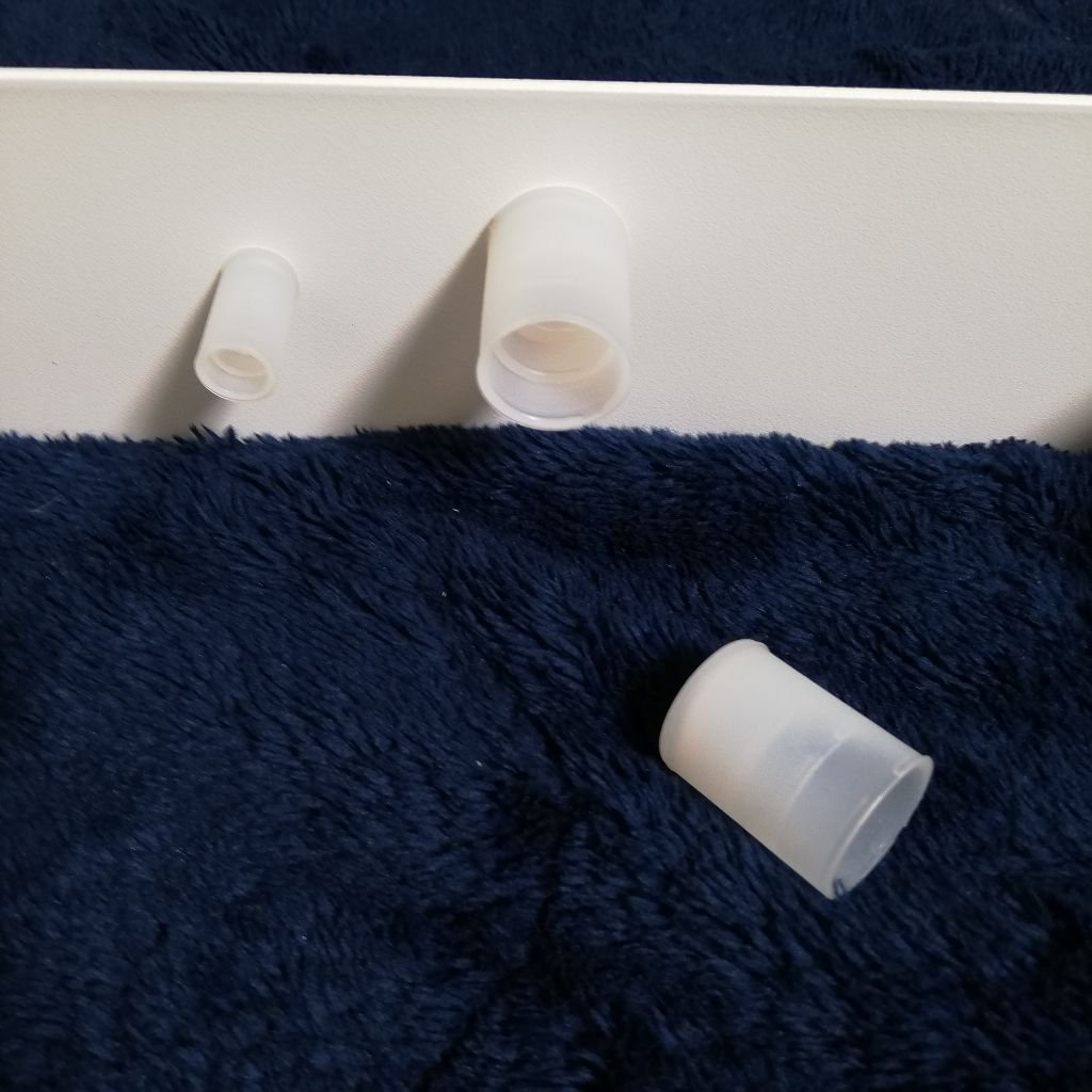 SIXPLUS SIXPLUS マグネットメイクブラシ立てのクチコミ「これなーんだ？💭



#sixplus の#マグネットブラシ立て

ブラシを新しくしたのと同.....」（3枚目）