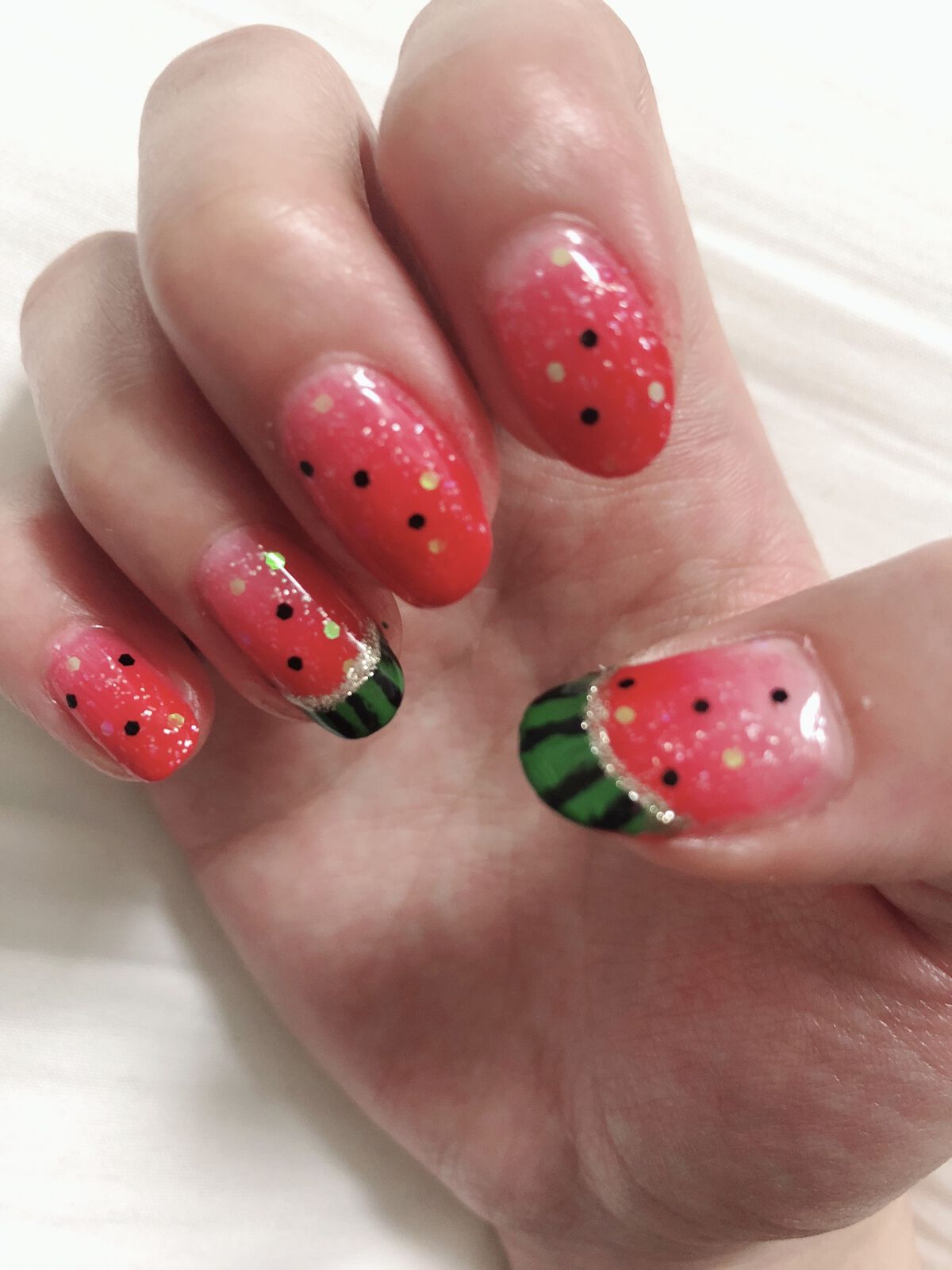 #夏ネイル,#サマーネイル,#すいかネイル,#100均ネイル,#ダイソー_ネイル,#セリアジェルネイル,#ラメネイル,#ラメネイル,#ラメネイル,#グラデーションネイル,#グラデーションネイルのネイルデザイン