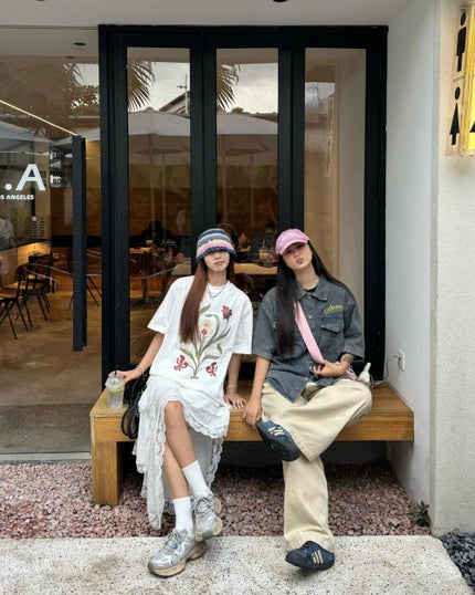 ひとみ on LIPS 「友達と会うのが楽しみです#コーデ#韓国コーデ#韓国ファッション..」(4枚目)