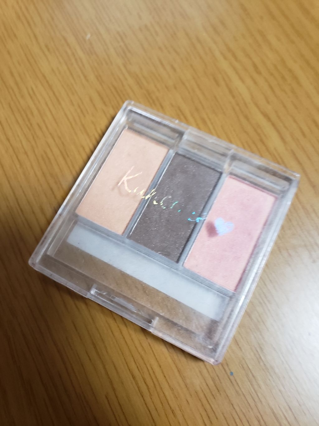 カンコレアイシャドウ/DAISO/アイシャドウパレットを使ったクチコミ（2枚目）