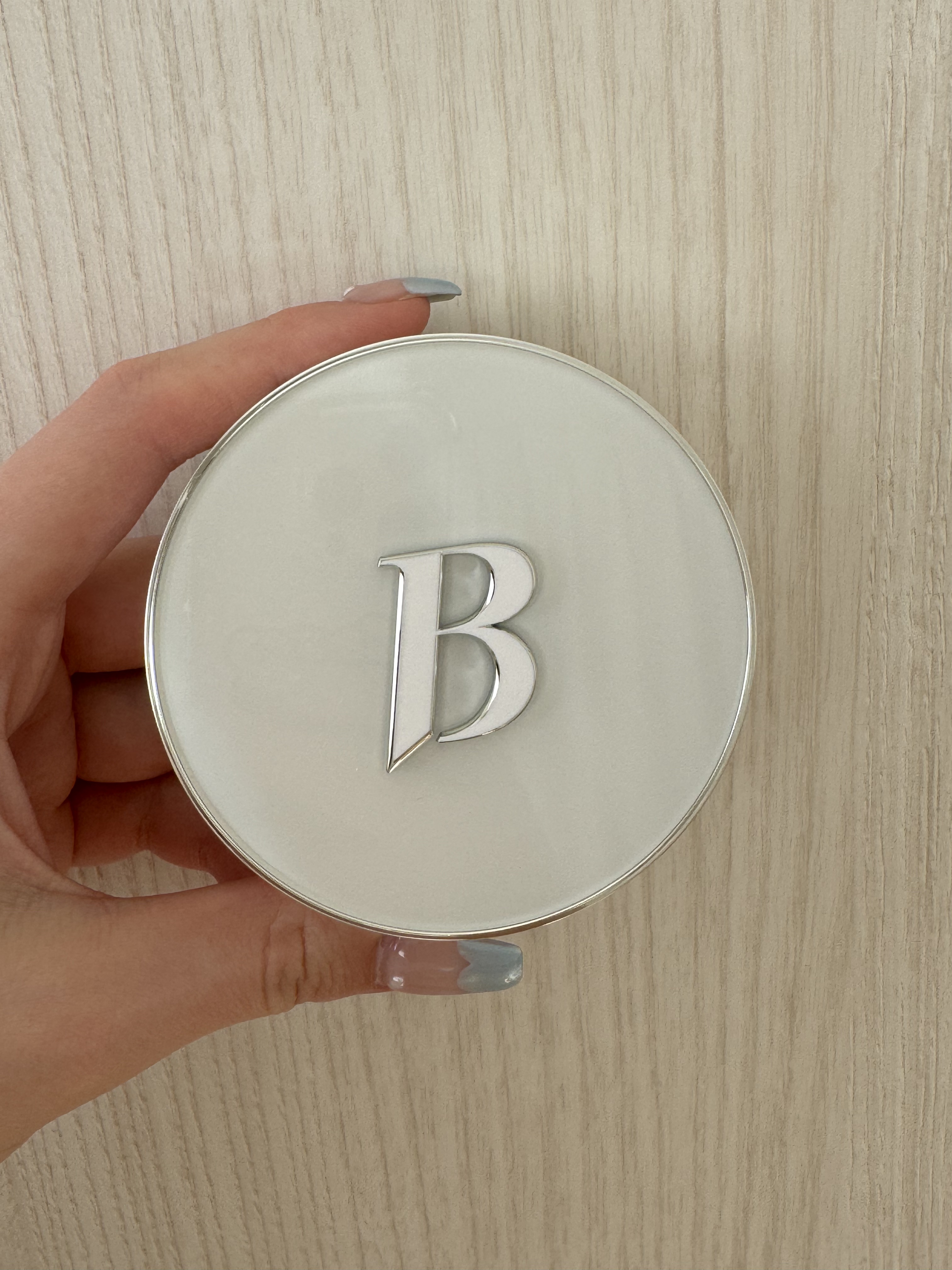 カバーリシャス アルティメット ホワイトクッション/BANILA CO/クッションファンデーションを使ったクチコミ（1枚目）