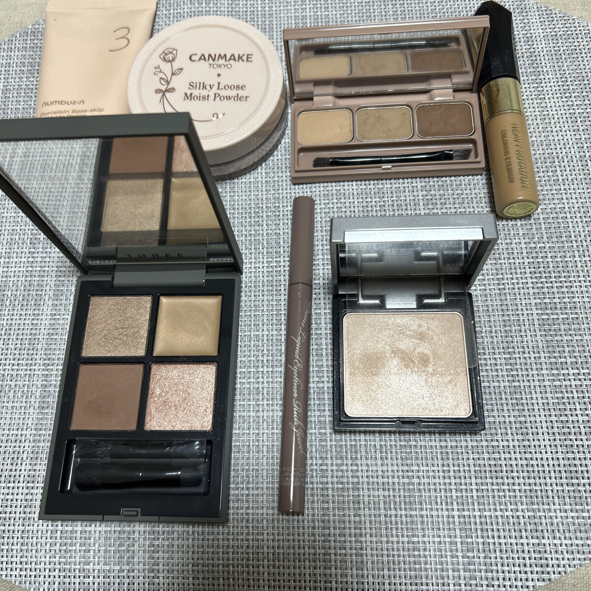 カラーリングアイブロウ/ヘビーローテーション/眉マスカラを使ったクチコミ（2枚目）