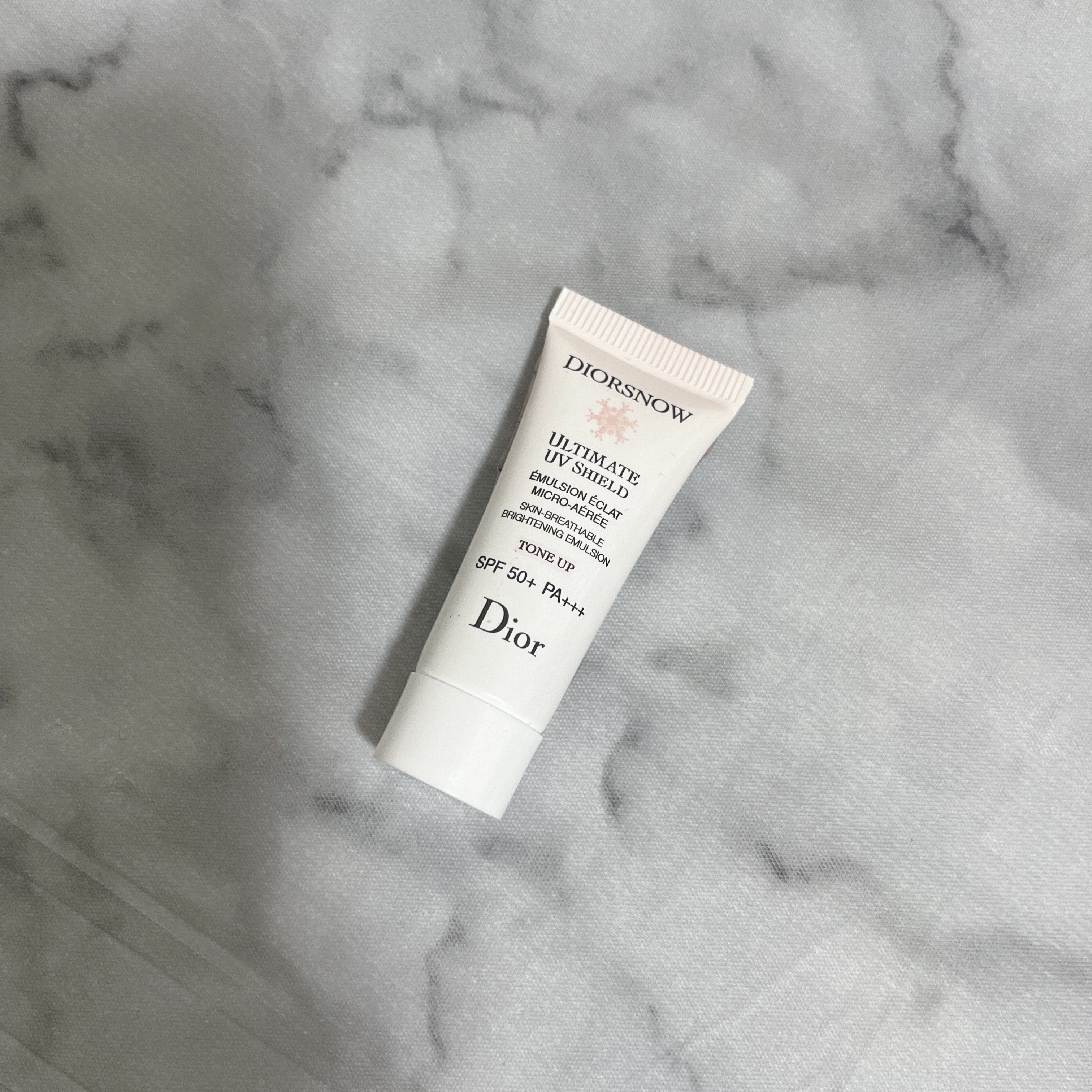 【旧】スノー UVシールド トーンアップ 50+/Dior/日焼け止めミルクを使ったクチコミ（1枚目）