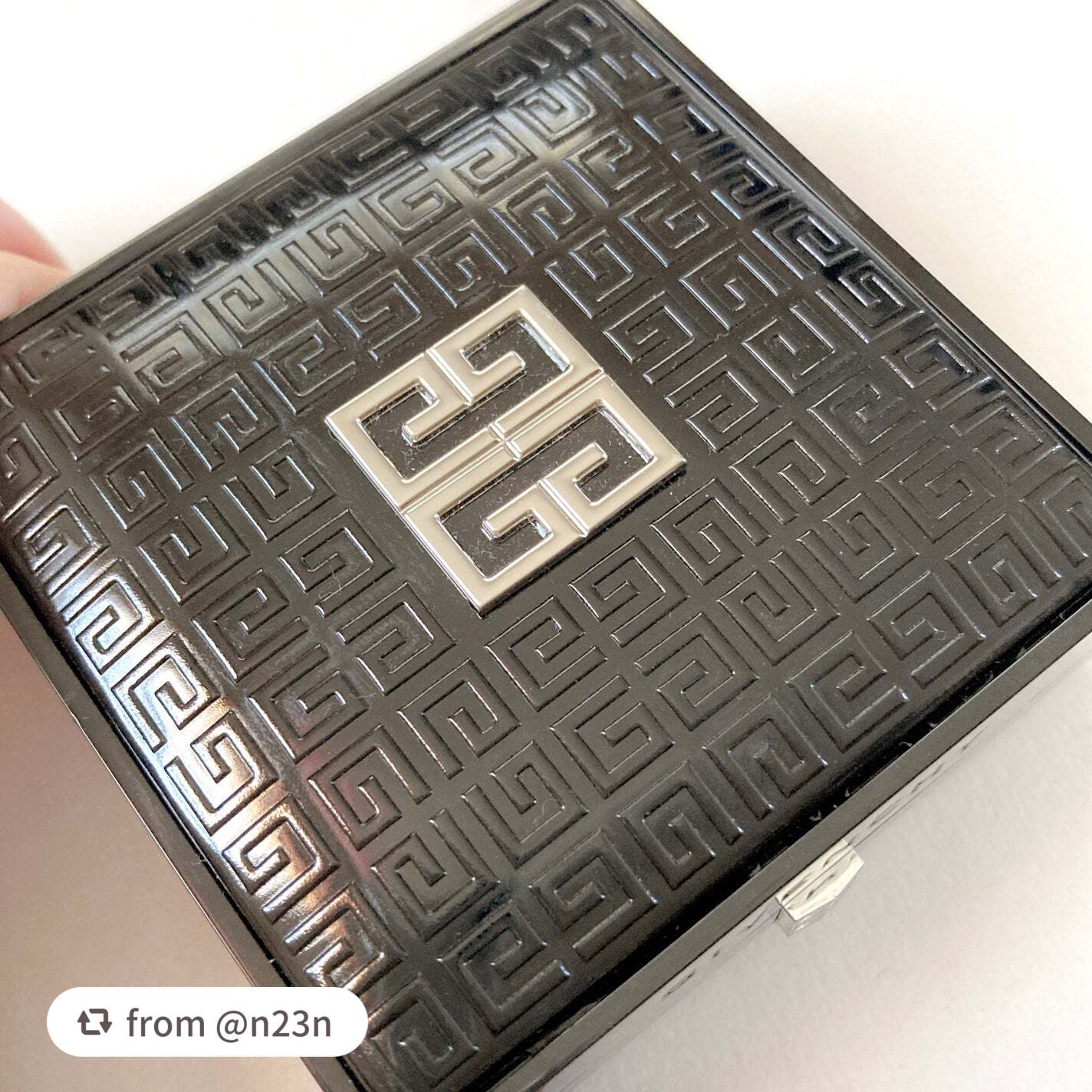 プリズム・リーブル・スキンケアリング・グロウ・クッション/GIVENCHY/クッションファンデーションを使ったクチコミ(7枚目)