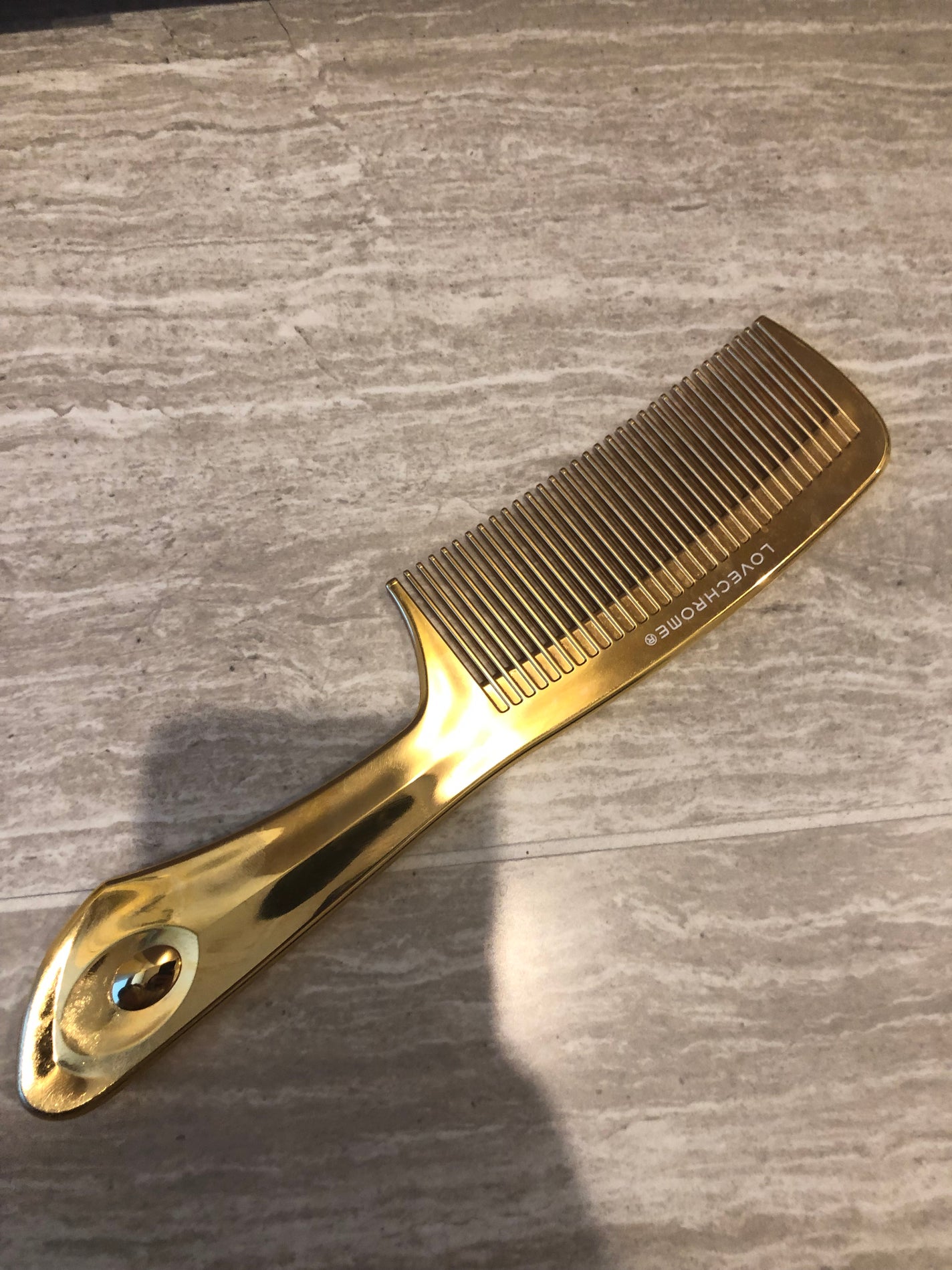 (R)K24GPツキ ゴールド/LOVECHROME/ヘアコームを使ったクチコミ(1枚目)