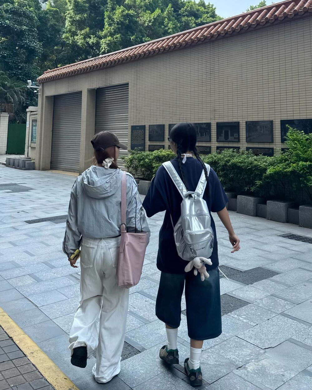 ひとみ on LIPS 「即座に応じる友情はとても楽しいです#コーデ#韓国コーデ#韓国フ..」(5枚目)