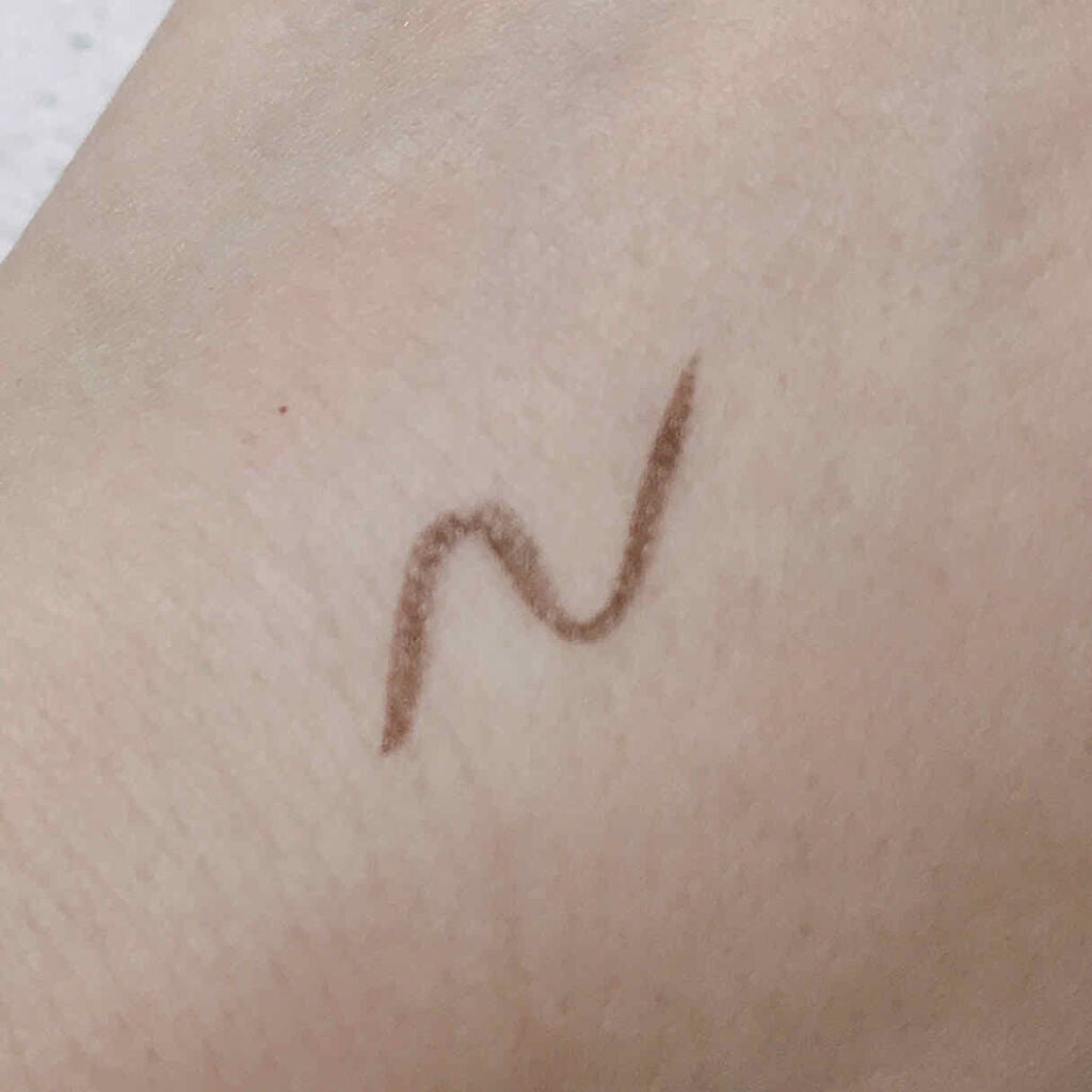 EYE OPENING LINER/UZU BY FLOWFUSHI/リキッドアイライナーを使ったクチコミ(4枚目)