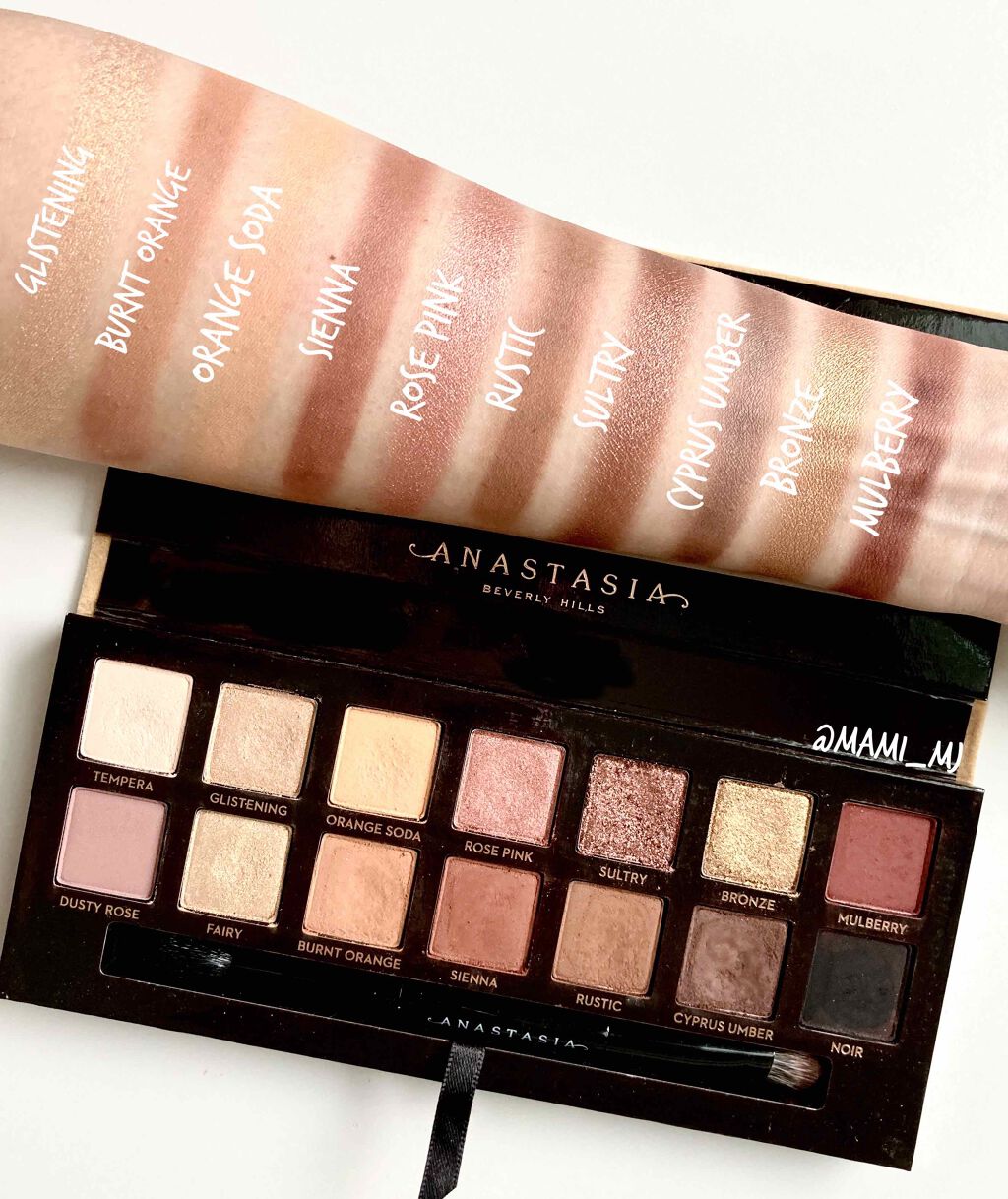 SOFT GLAM アイシャドウ パレット|アナスタシア ビバリーヒルズの SOFT GLAM アイシャドウ パレット|アナスタシア ビバリーヒルズの