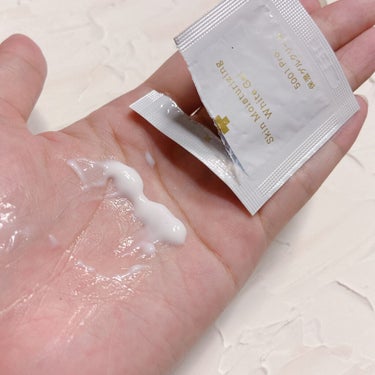 Skin Moisturizing White Gel/5001 Pro./ボディクリームを使ったクチコミ（3枚目）