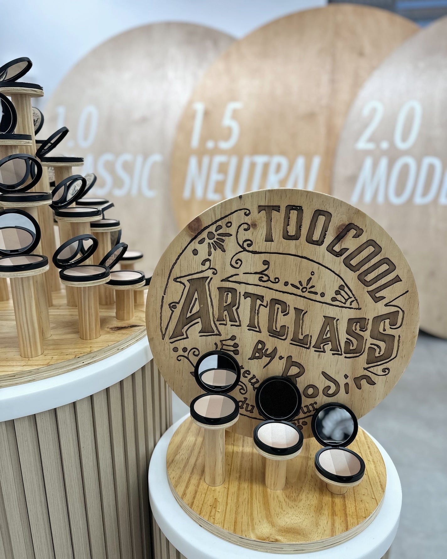 MIREKA on LIPS 「toocoolforschool&TAG//.toocoolf..」(4枚目)