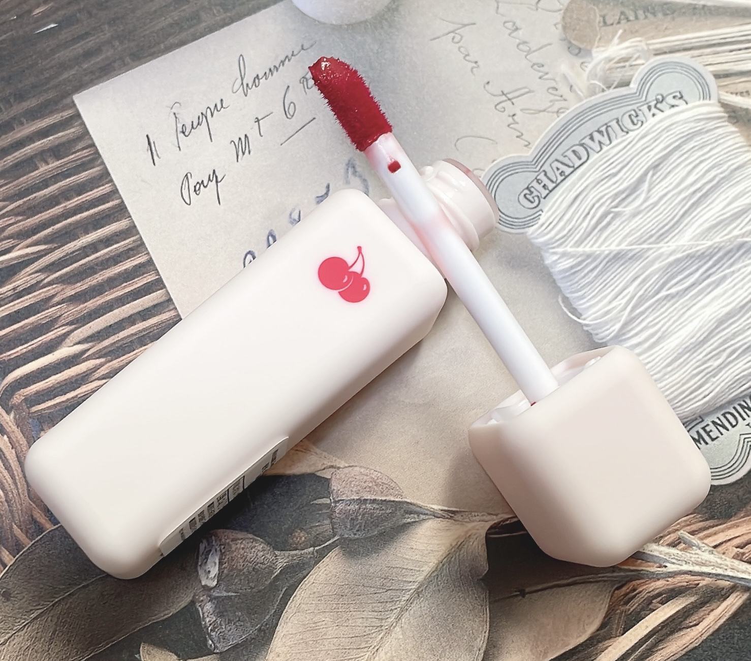 チューインガムベルベットティント/KIRSH(キルシー)/リップティントを使ったクチコミ（3枚目）