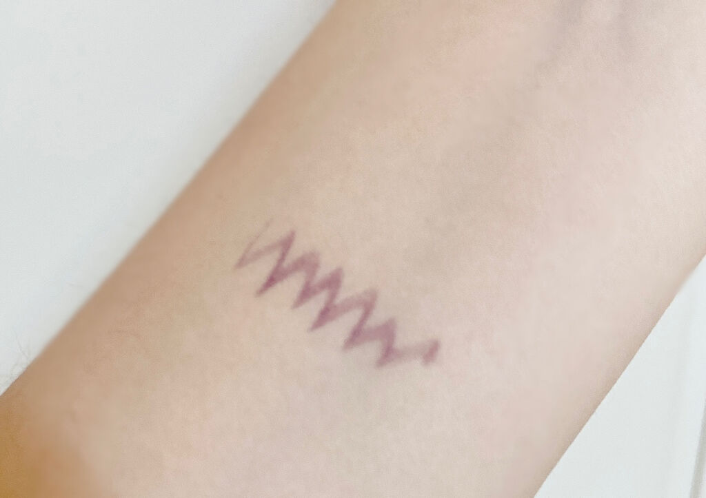 「密着アイライナー」クリームペンシル/デジャヴュ/ペンシルアイライナーを使ったクチコミ（3枚目）