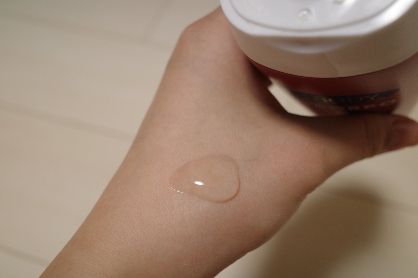 ミネラルボディシャインジェル/イルコルポ/ボディローションを使ったクチコミ(3枚目)