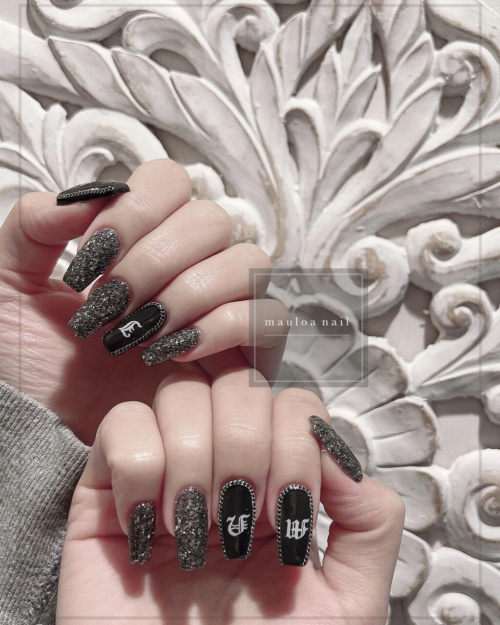 #オールドイングリッシュネイル,#グレーネイル,#アートネイル,#海ネイル,#ミラーアートネイル,#ブラックシルバーネイル,#太陽ネイル,#うねうねネイル,#サマーネイル,#ジュエリーネイル,#ミラーネイル,#手書きアートネイル,#チェーンネイル,#囲みチェーンネイル,#カーキネイル,#秋ネイル,#天王寺ネイル,#ネイルのネイルデザイン