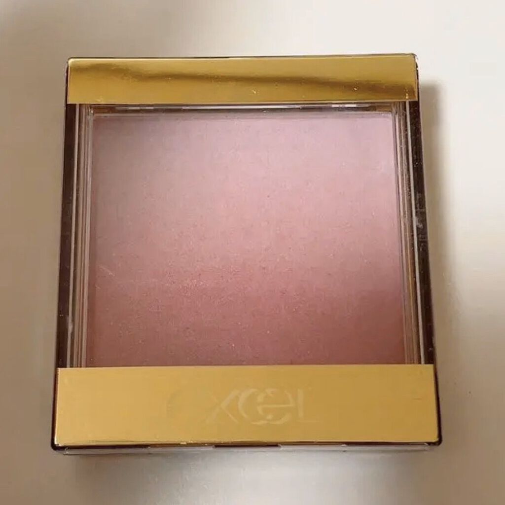 オーラティック ブラッシュ/excel/パウダーチークを使ったクチコミ（1枚目）