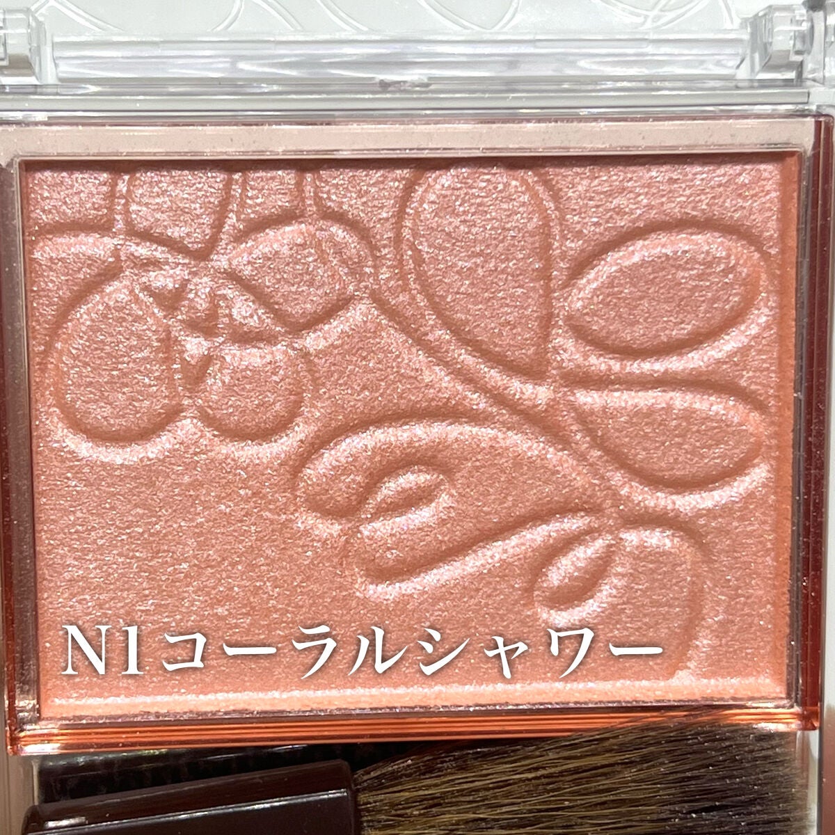 パールグロウニュアンサー/CEZANNE/パウダーハイライトを使ったクチコミ(3枚目)