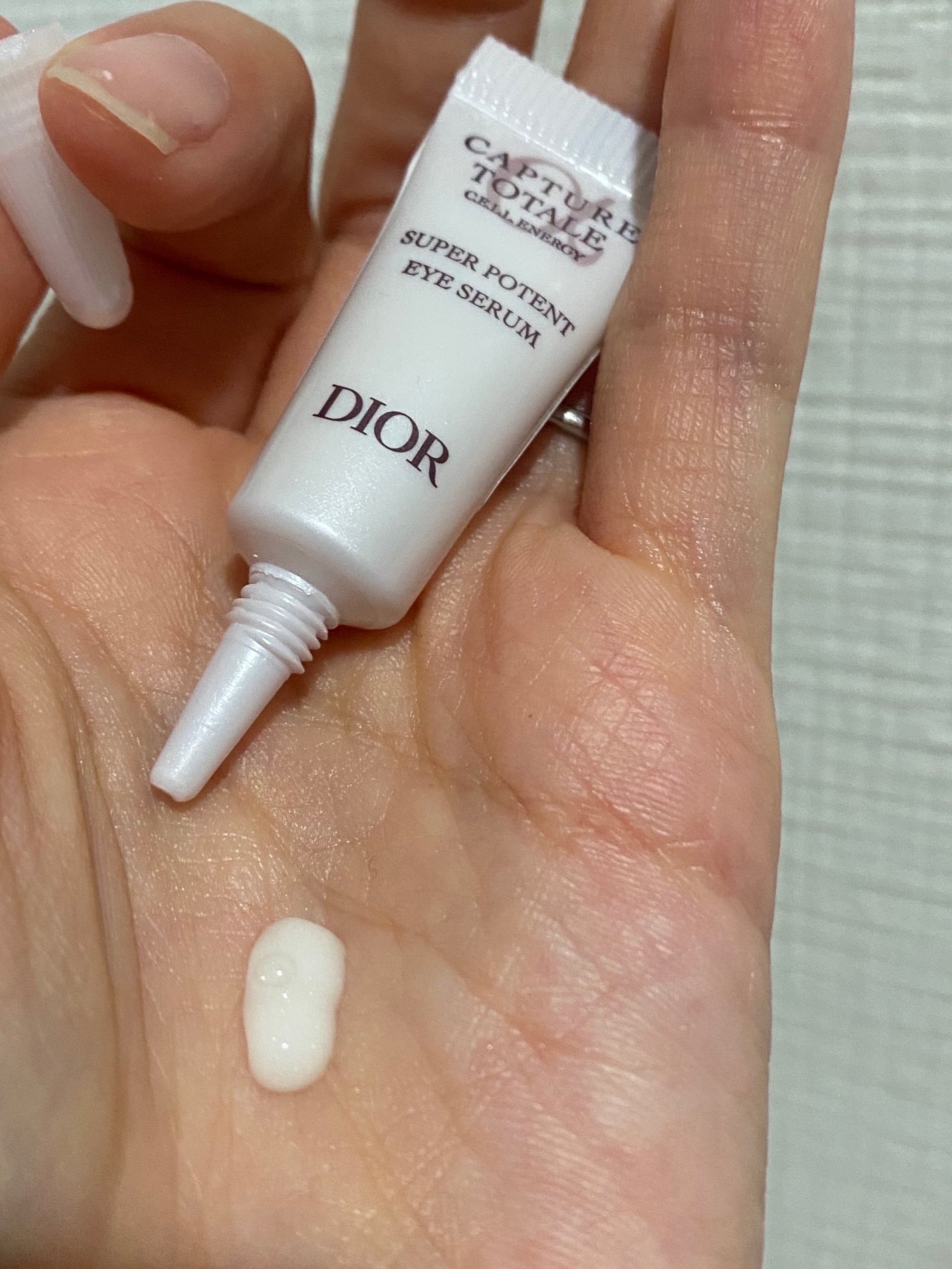 カプチュール トータル セル ENGY アイ セラム/Dior/アイケア・アイクリームを使ったクチコミ(3枚目)