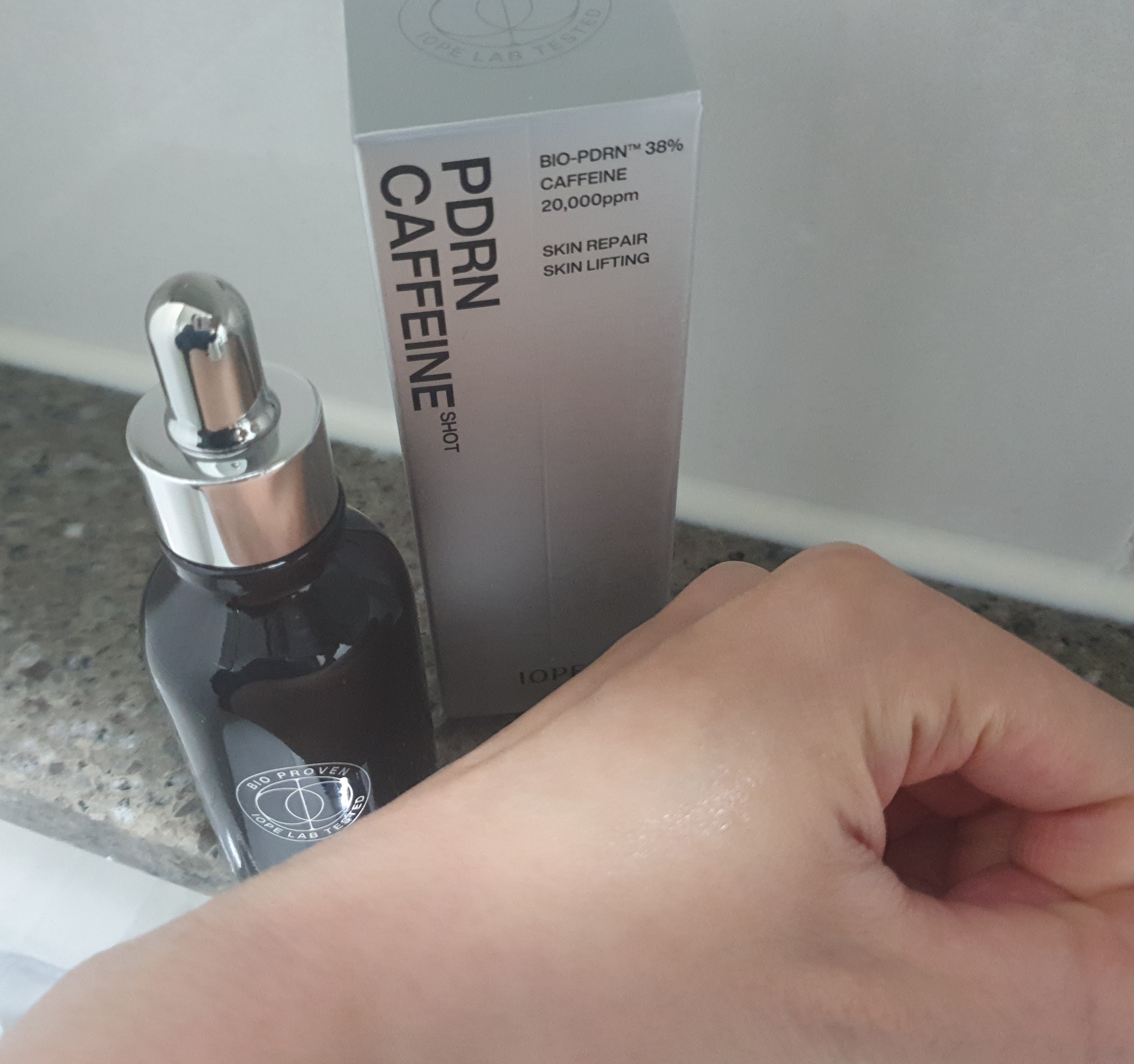 PDRNカフェインショット/IOPE/美容液を使ったクチコミ（3枚目）