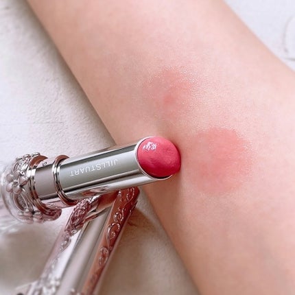 ジルスチュアート リップブロッサム バーム/JILL STUART/口紅を使ったクチコミ(5枚目)