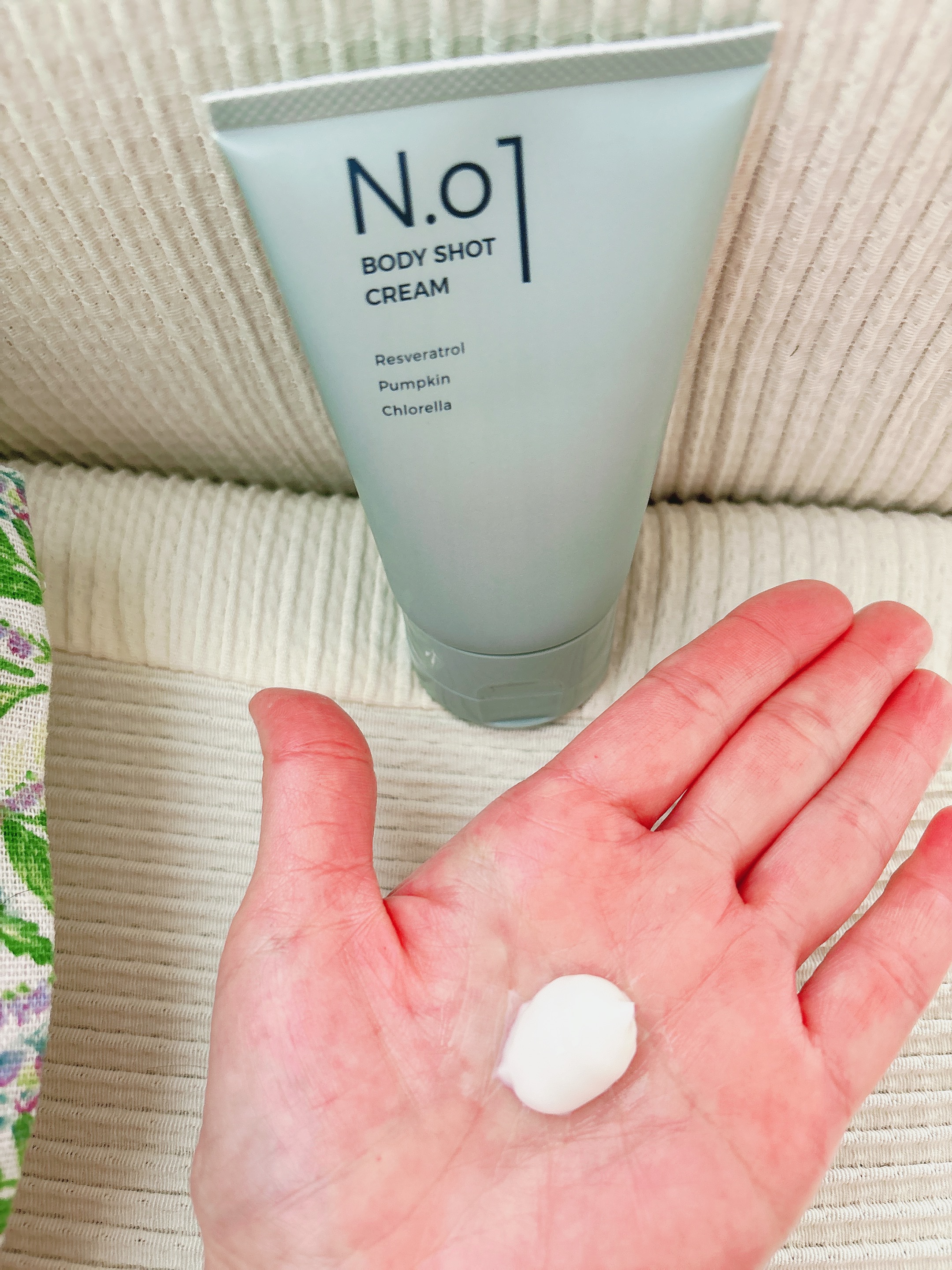 N.01 BODY SHOT CREAM/コジット/ボディクリームを使ったクチコミ（3枚目）