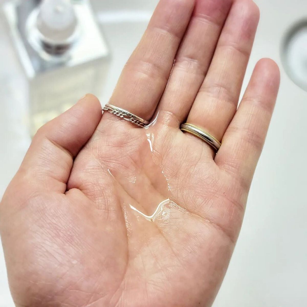 イドラクラリティ 薬用 トリートメント エッセンス ウォーター/DECORTÉ/化粧水を使ったクチコミ(3枚目)