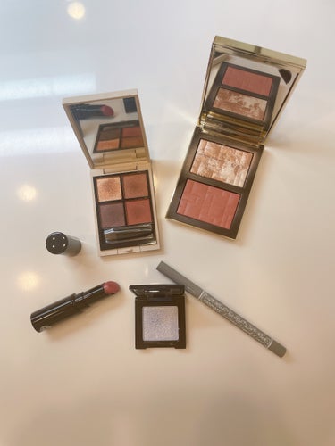 ハイライティング パウダー デュオ(LOVES RADIANCE COLLECTION)/BOBBI BROWN/ハイライトを使ったクチコミ（3枚目）