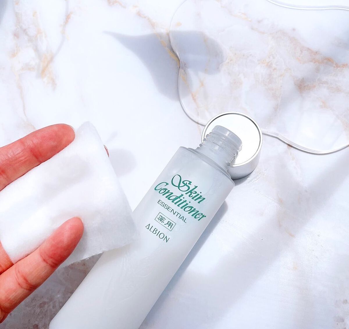  薬用スキンコンディショナーエッセンシャル N/ALBION/化粧水を使ったクチコミ（3枚目）