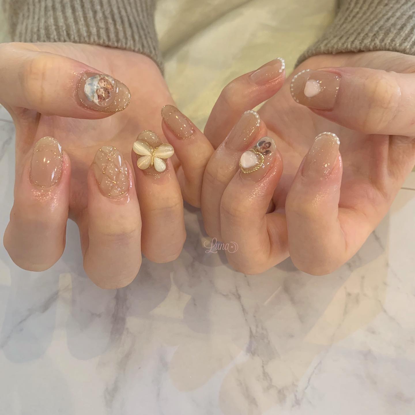 #ジェルネイル,#ワンカラーネイル,#ニュアンスネイル,#うるうるネイル,#ちゅるんネイル,#シンプルネイル,#パーツネイル,#透け感ネイル,#クリアネイル,#ぷっくりネイル,#ちぐはぐネイル,#韓国ネイル,#きらきらネイル,#うるつやネイル,#フレンチガーリーネイル,#エンジェルネイル,#天使ネイルのネイルデザイン