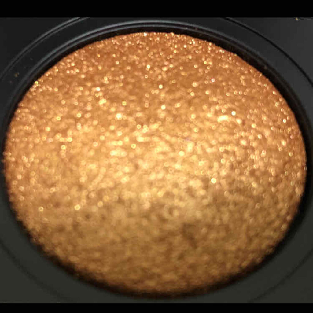 プリズム エアー シャドウ/CLIO/単色アイシャドウを使ったクチコミ（2枚目）