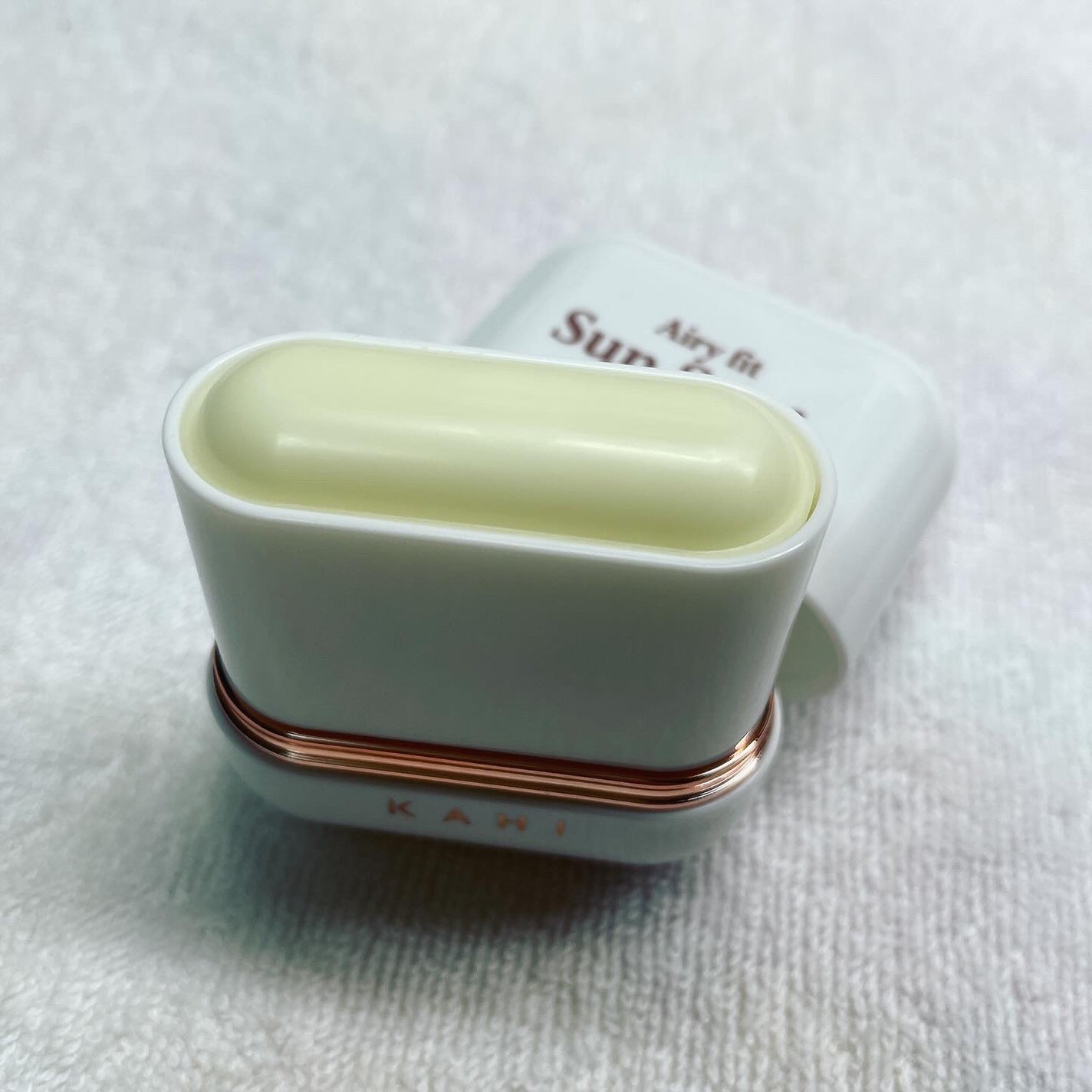 エアリーフィットサンスティック/KAHI/日焼け止めスティックを使ったクチコミ(3枚目)