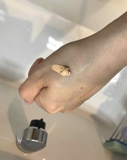 ザ・ライトバルブ フルイド ファンデーション&スポンジ/shu uemura/リキッドファンデーションを使ったクチコミ(2枚目)