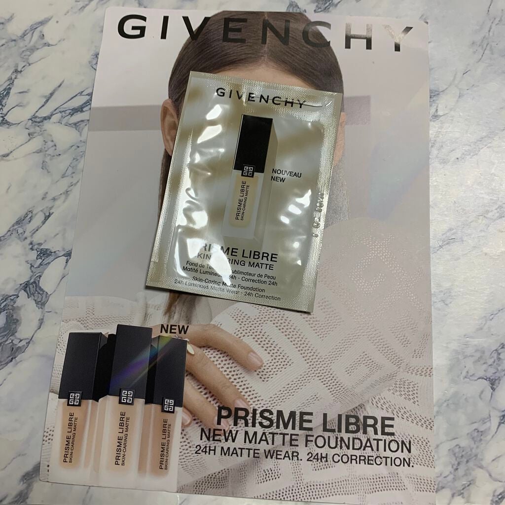 プリズム・リーブル・スキンケアリング・グロウ/GIVENCHY/リキッドファンデーションを使ったクチコミ(1枚目)