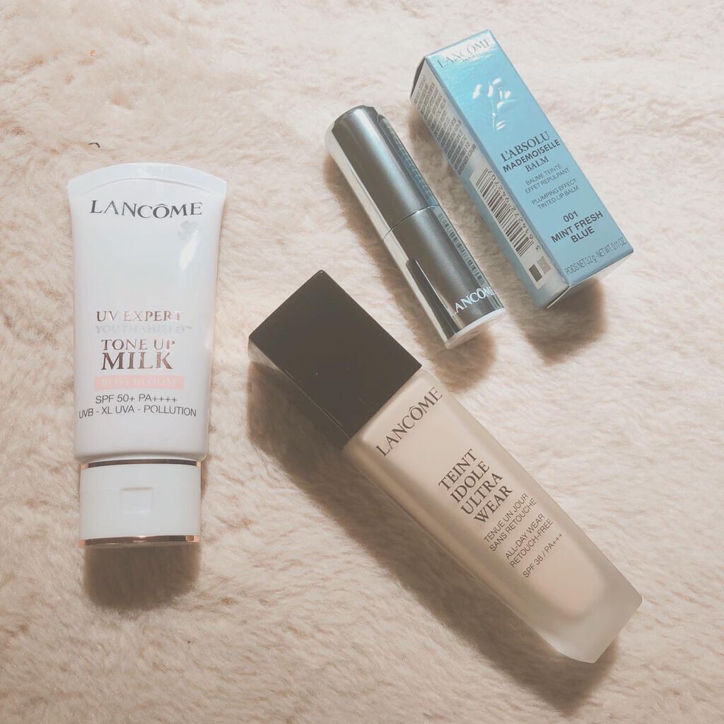 ずっと気になってた
@lancomeofficial の化粧下地とファンデーション✨

▷▶▷ 
#uvexperttoneupmilk 
#uvエクスペールトーンアップローズ 

こちらは日焼け止め用乳液としても使用可能なメイクアップベー