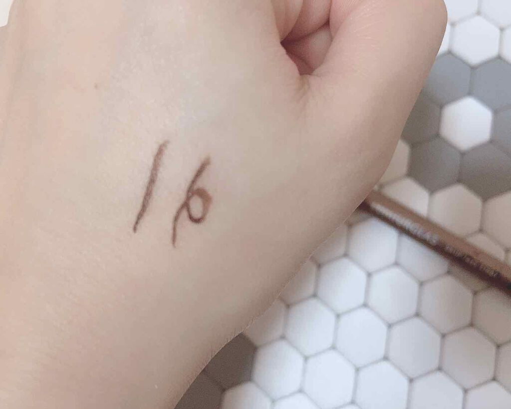 スキルレスライナー/LUMIURGLAS/リキッドアイライナーを使ったクチコミ（3枚目）