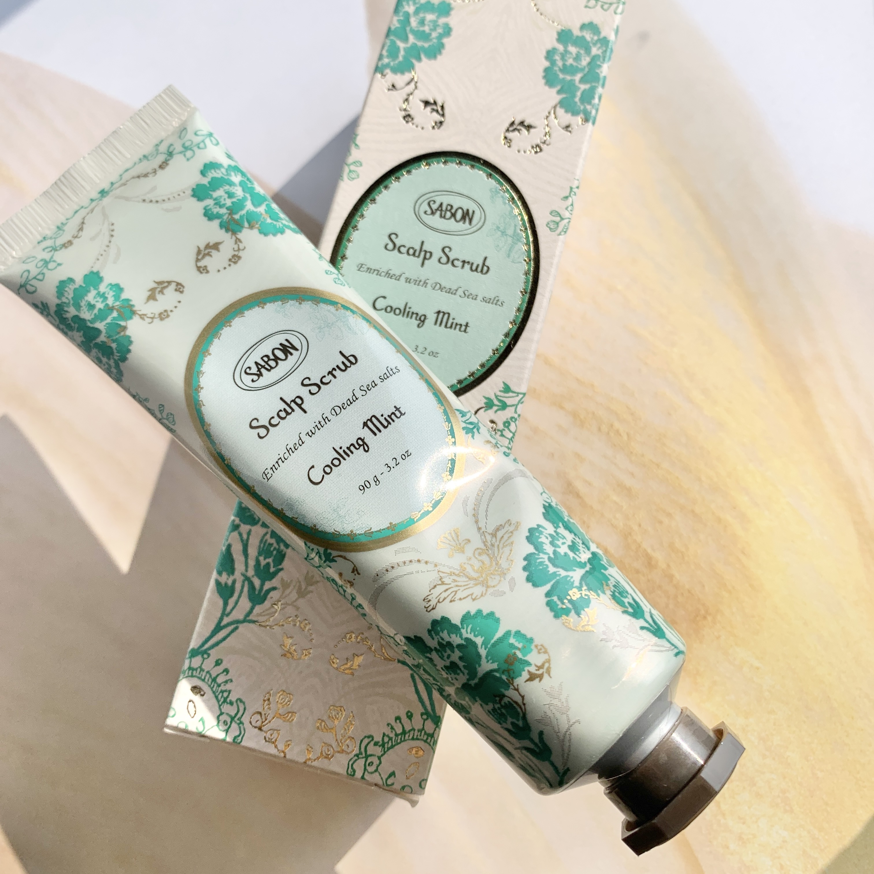 SABON
◆ヘッドスクラブ リフレッシング
ミント 90g
¥2,420（税込）

心地良く頭皮ケアができる製品を探していた所、クチコミとお店の方に丁寧な商品説明いただき購入です。

まずはお試しで90gのチューブサイズを購入。
週2回ほ