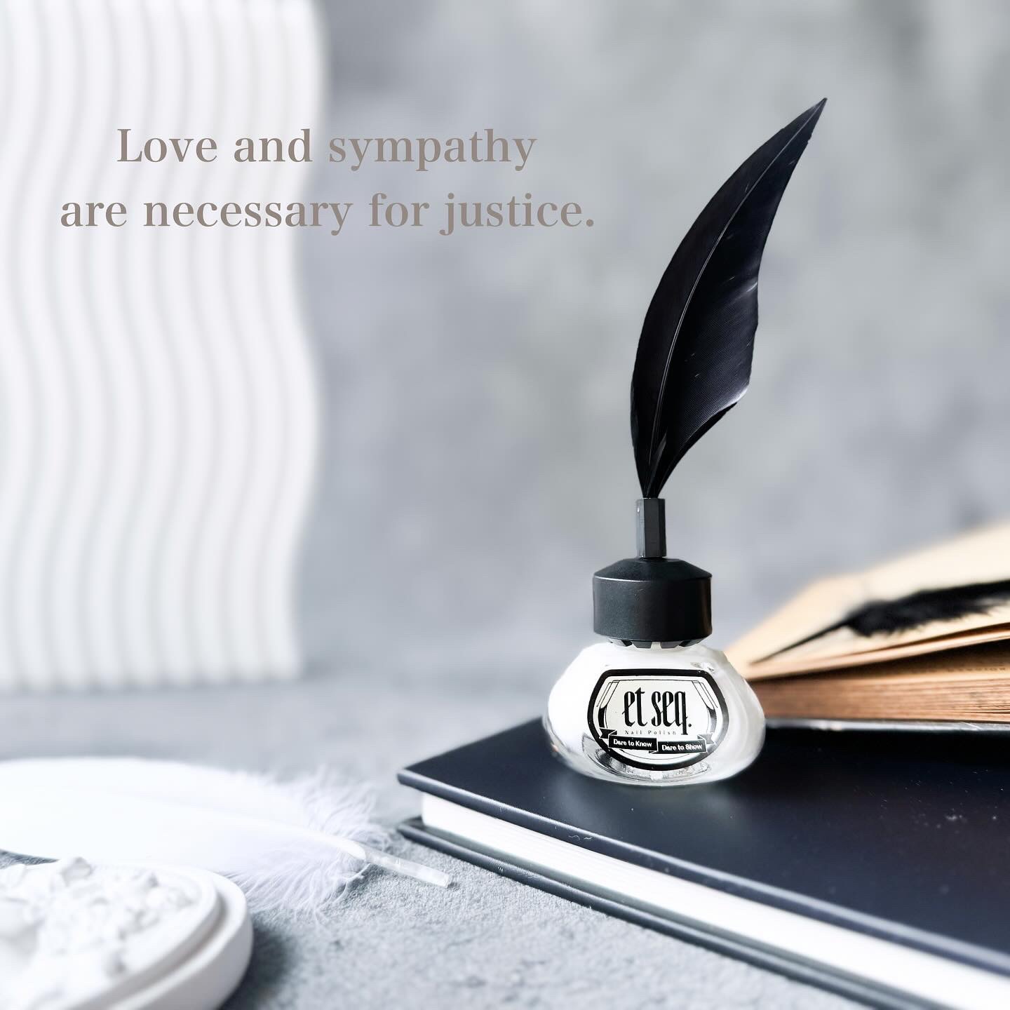 羽根ペンネイルポリッシュ HG1832 レ・ミゼラブル -光-- Victor Hugo -/et seq./マニキュアを使ったクチコミ（1枚目）