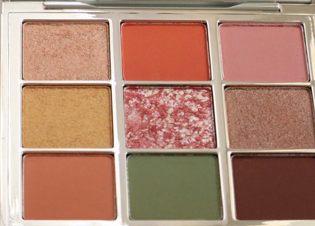 長相思シリーズ 9色アイシャドウパレット/CATKIN/アイシャドウパレットを使ったクチコミ(4枚目)