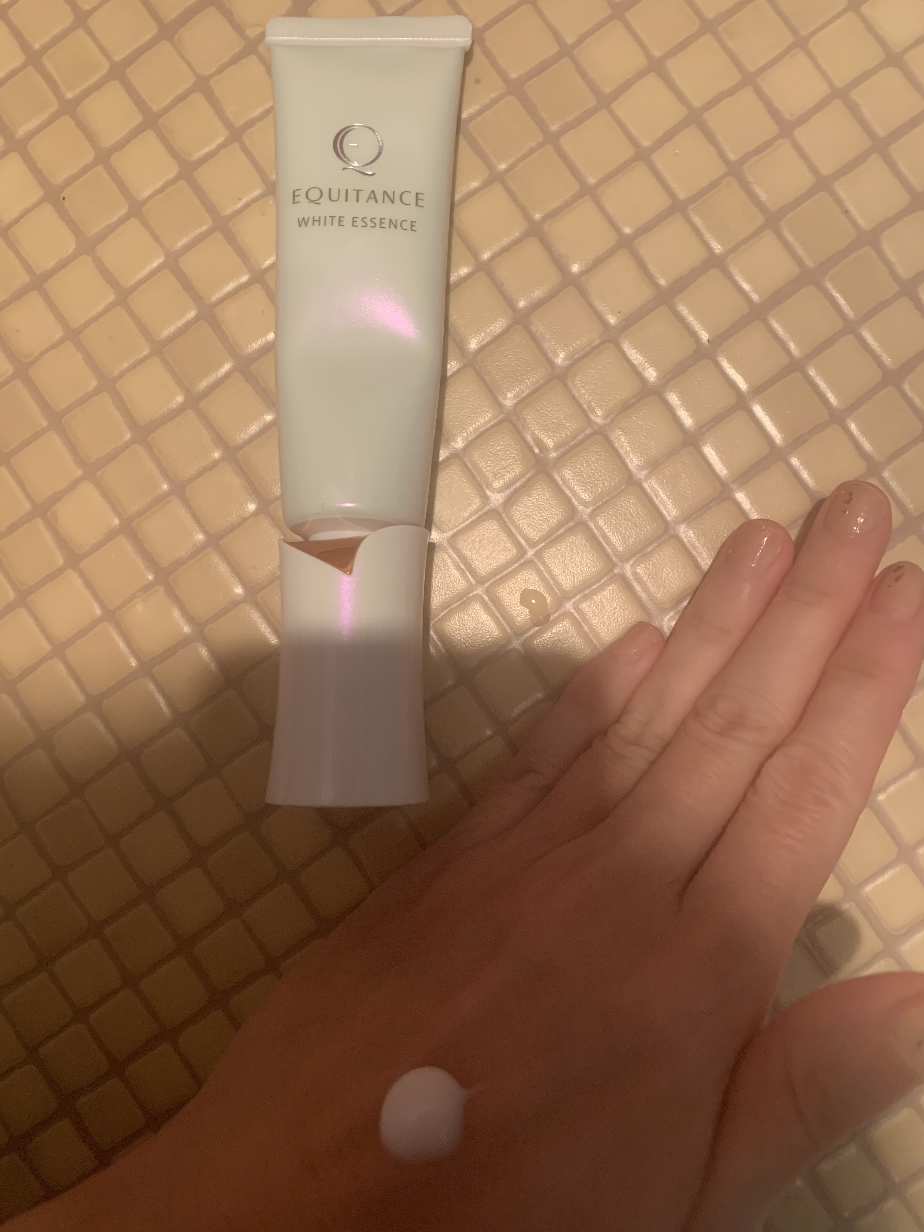 ホワイトエッセンスT/エクイタンス/美容液を使ったクチコミ（1枚目）