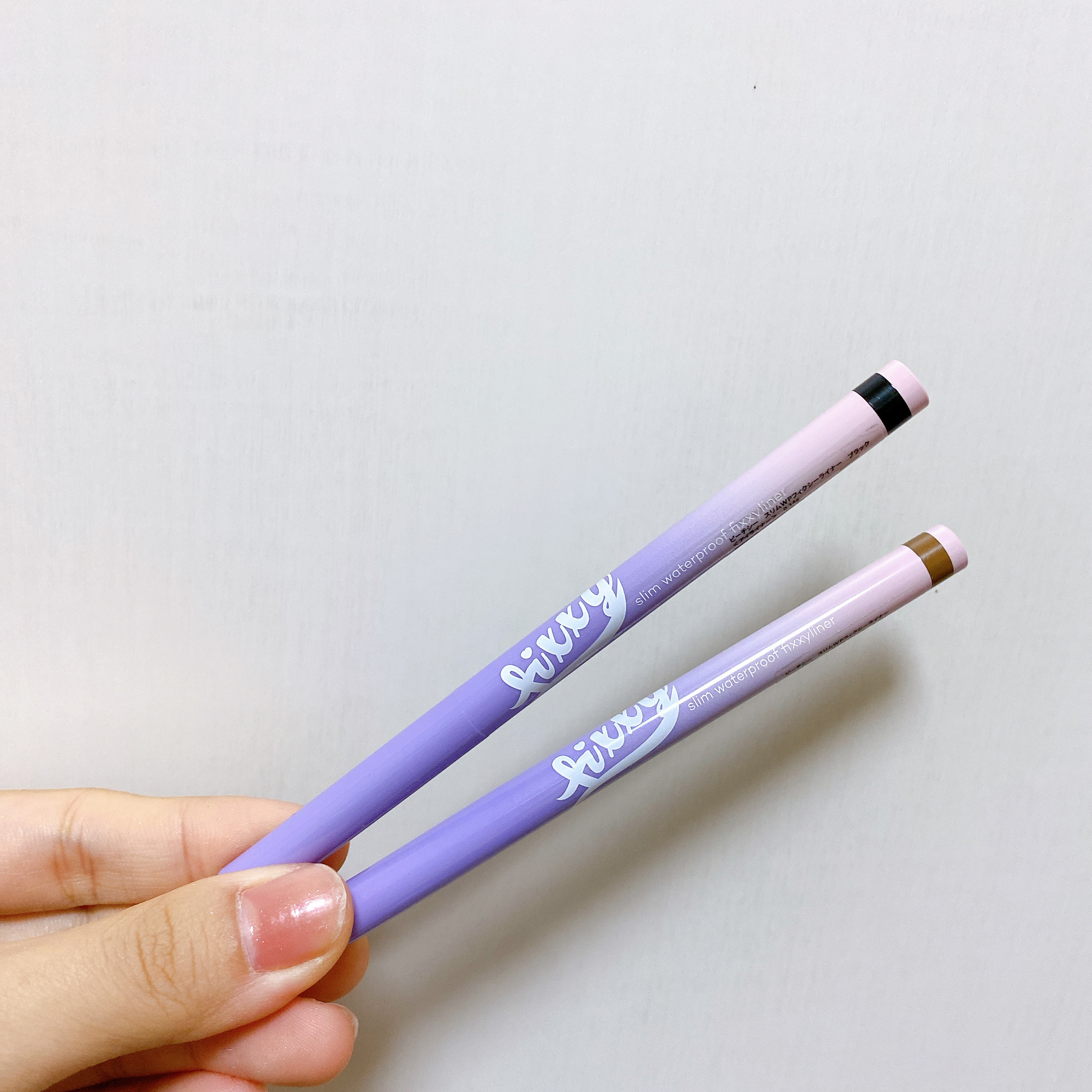 スリムウォータープルーフフィクシーライナー 01 ブラック/Peach C/ペンシルアイライナーを使ったクチコミ（1枚目）