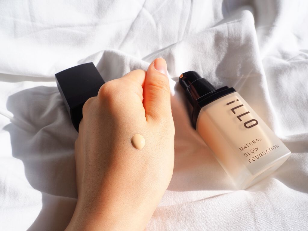 NATURAL GLOW FOUNDATION(ナチュラルグロウファンデーション)/iLLO/リキッドファンデーションを使ったクチコミ(2枚目)