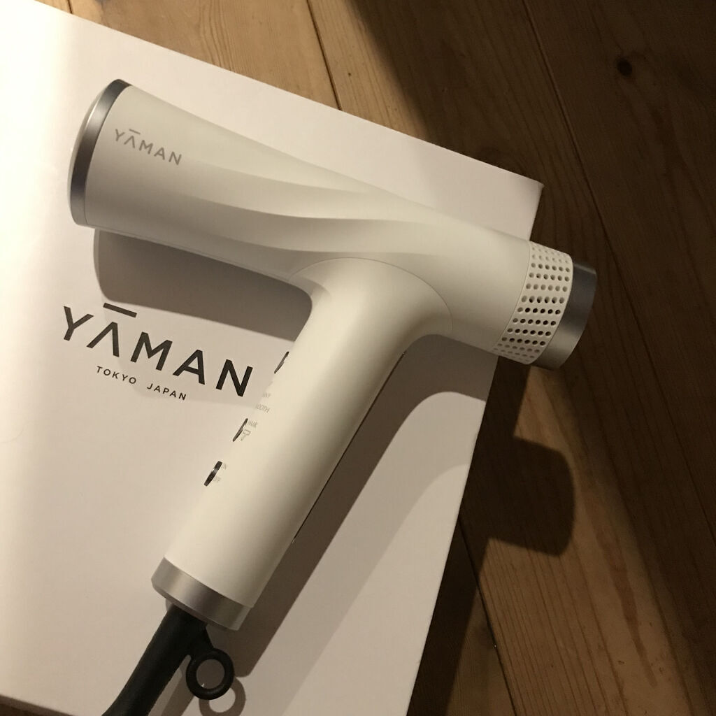 リフトドライヤー ホワイト/YA-MAN TOKYO JAPAN/ドライヤーを使ったクチコミ（2枚目）