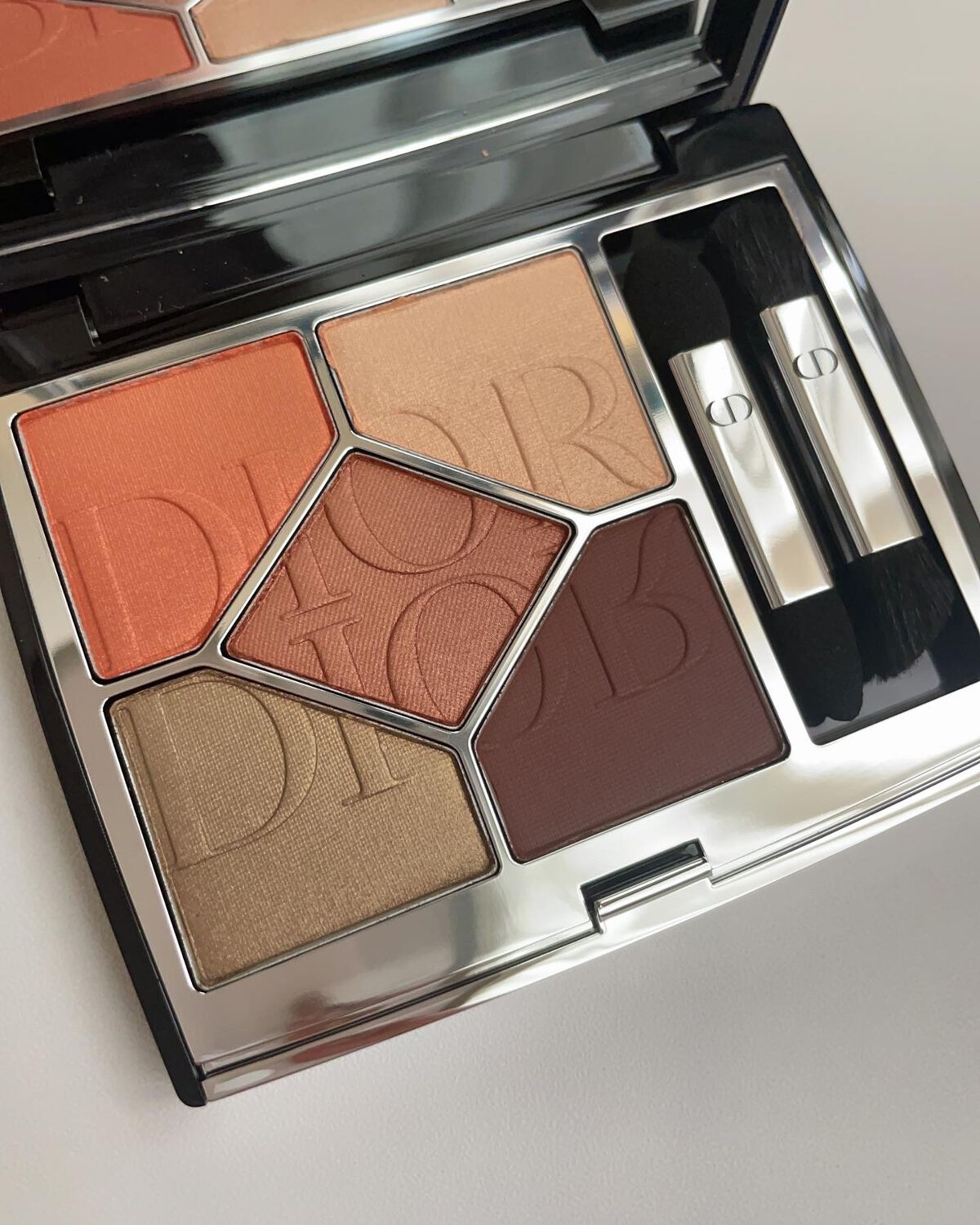 【旧】サンク クルール クチュール 659 ミラー ミラー〈ディオール エン ルージュ エディション〉（生産終了）/Dior/アイシャドウパレットを使ったクチコミ（2枚目）