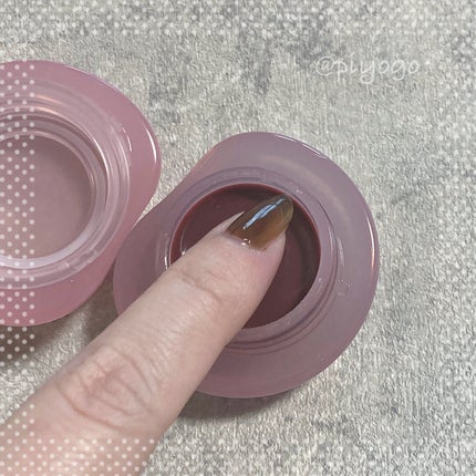 フィー リップアンドチーク グローイジェリーポット JS03 クーベルチュール/fwee/リップグロスを使ったクチコミ(3枚目)