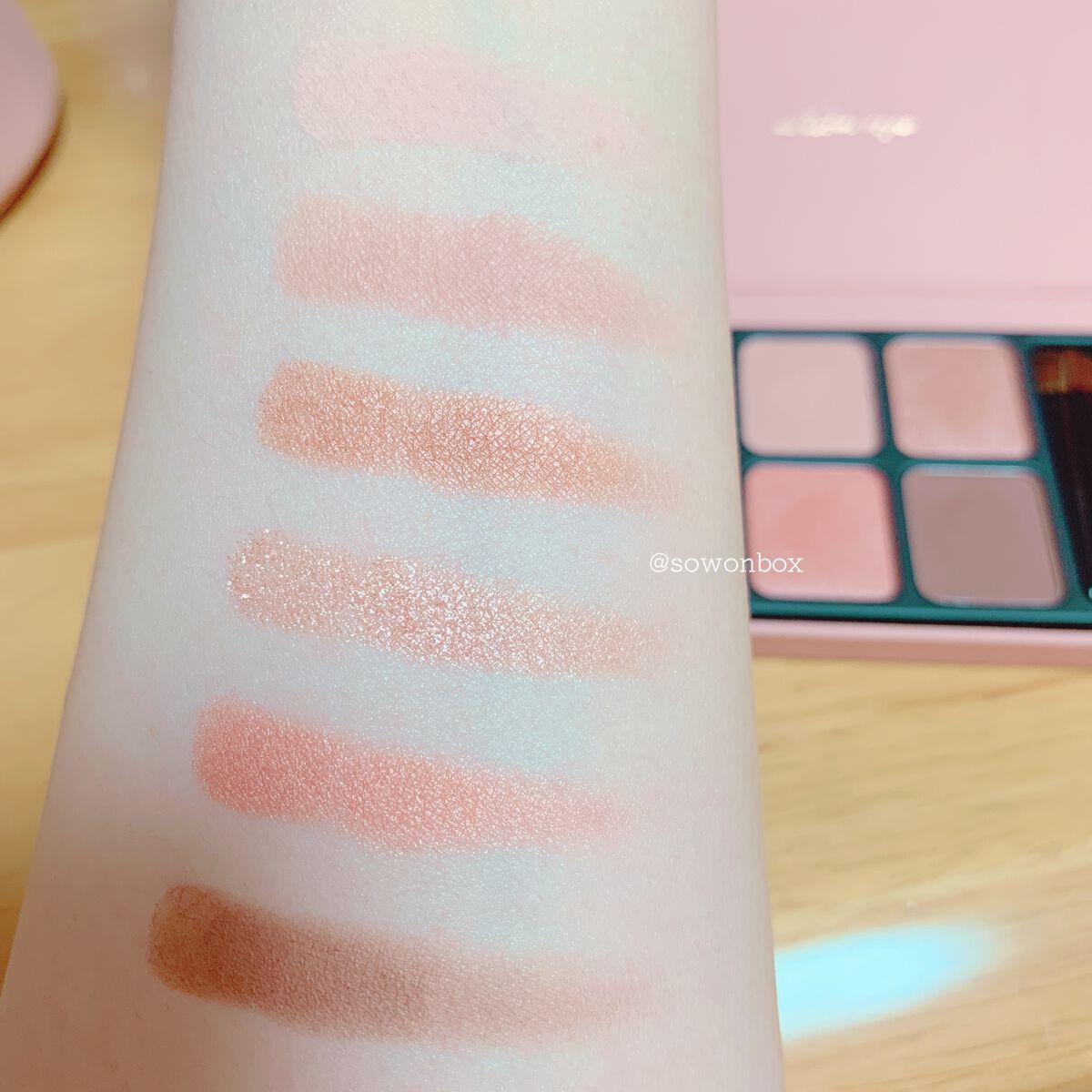 アイカラーパレット/heme/アイシャドウパレットを使ったクチコミ（2枚目）