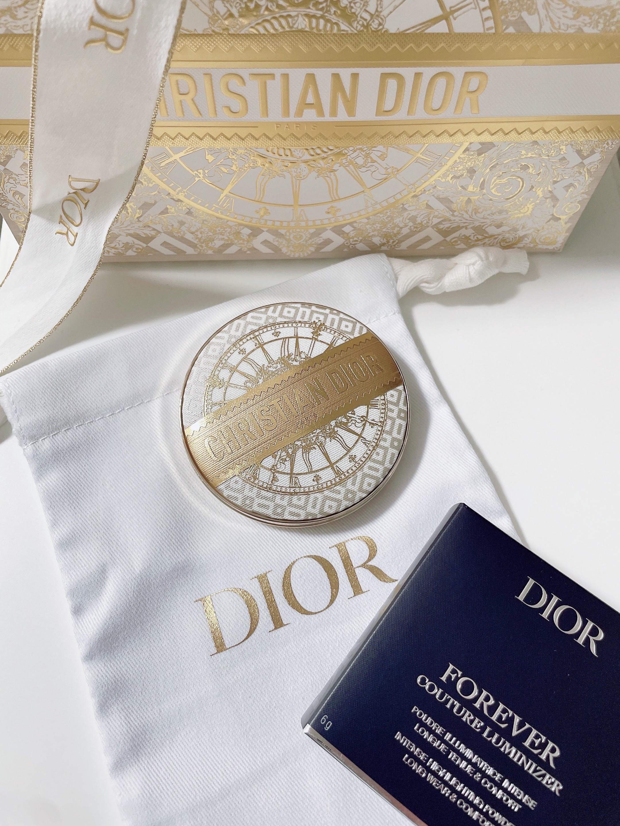 ディオールスキン フォーエヴァー クチュール ルミナイザー（クリスマス コレクション 2024 限定品） 002 コライユ ルミエール/Dior/プレストパウダーを使ったクチコミ（1枚目）