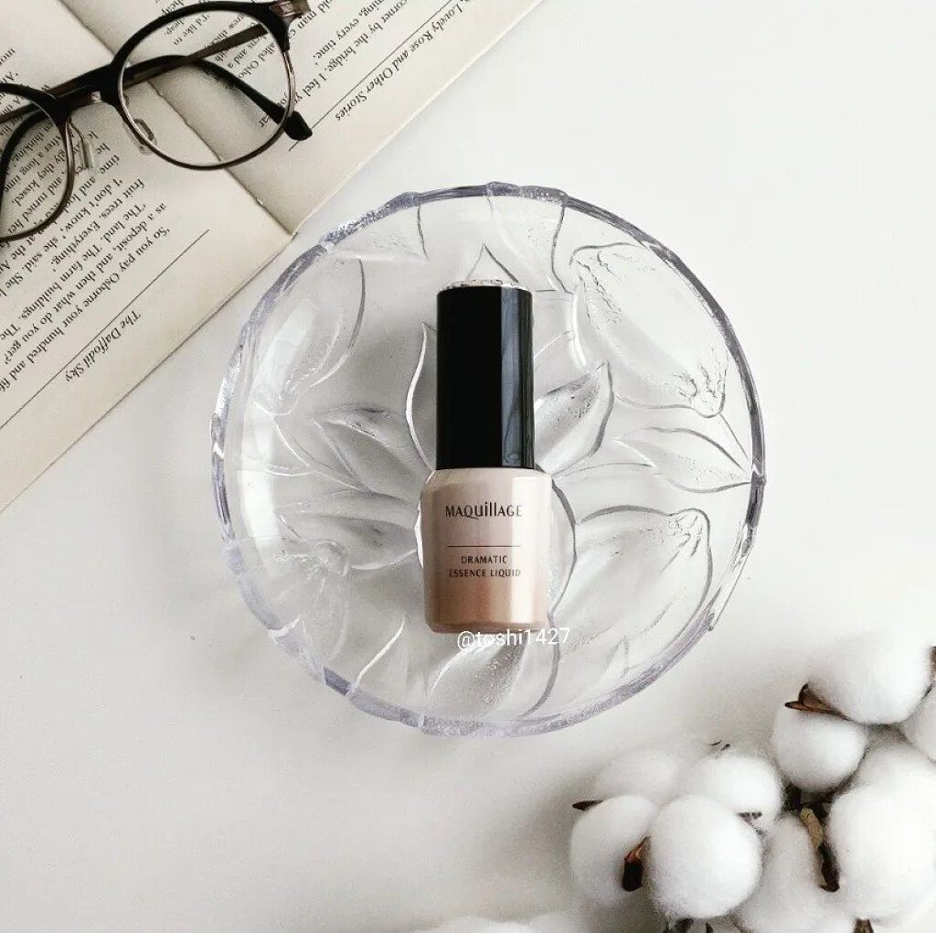 ドラマティックエッセンスリキッド/マキアージュ/リキッドファンデーションを使ったクチコミ（1枚目）