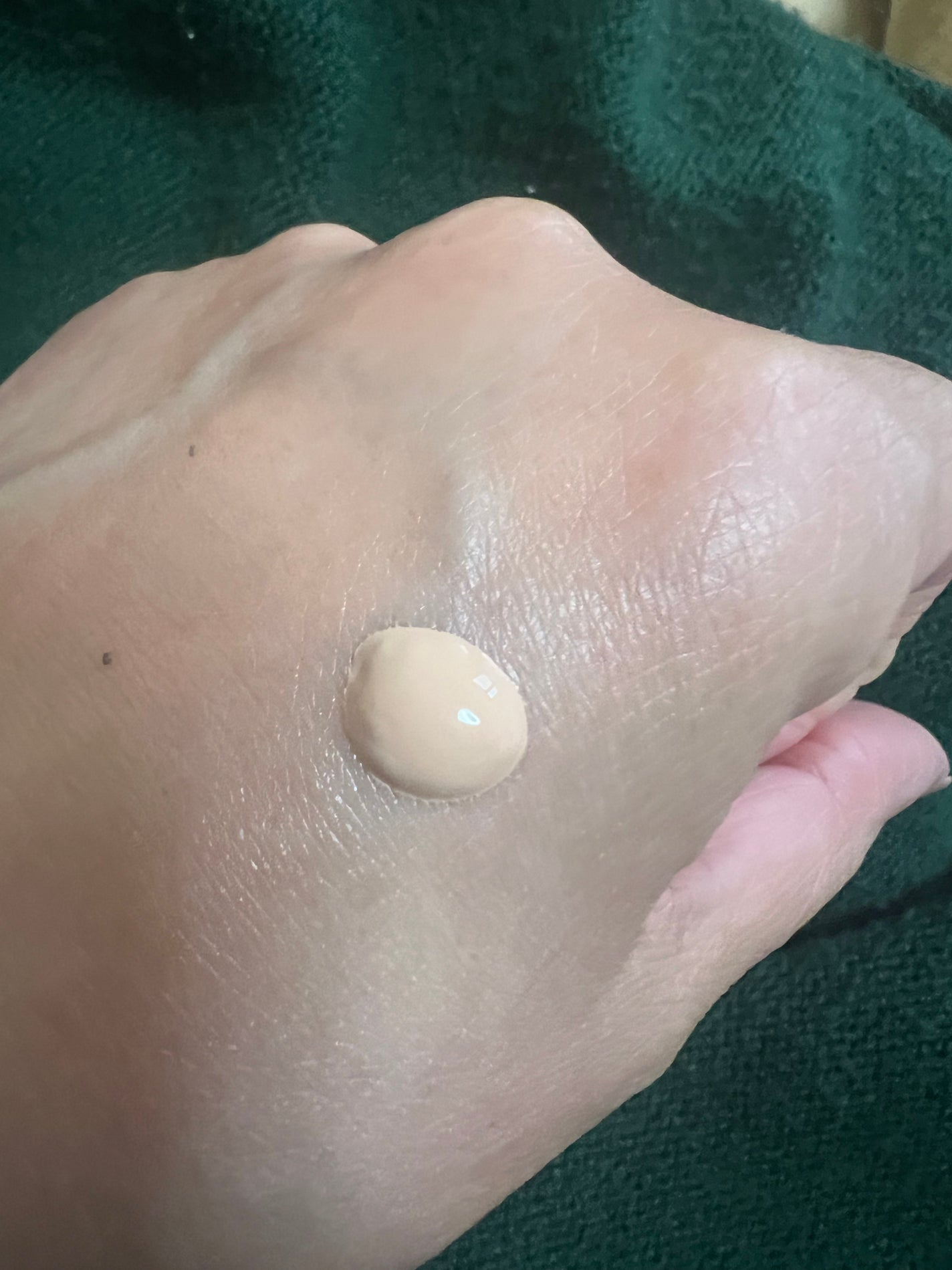 コンフォートスキン ウェア/KANEBO/リキッドファンデーションを使ったクチコミ(3枚目)