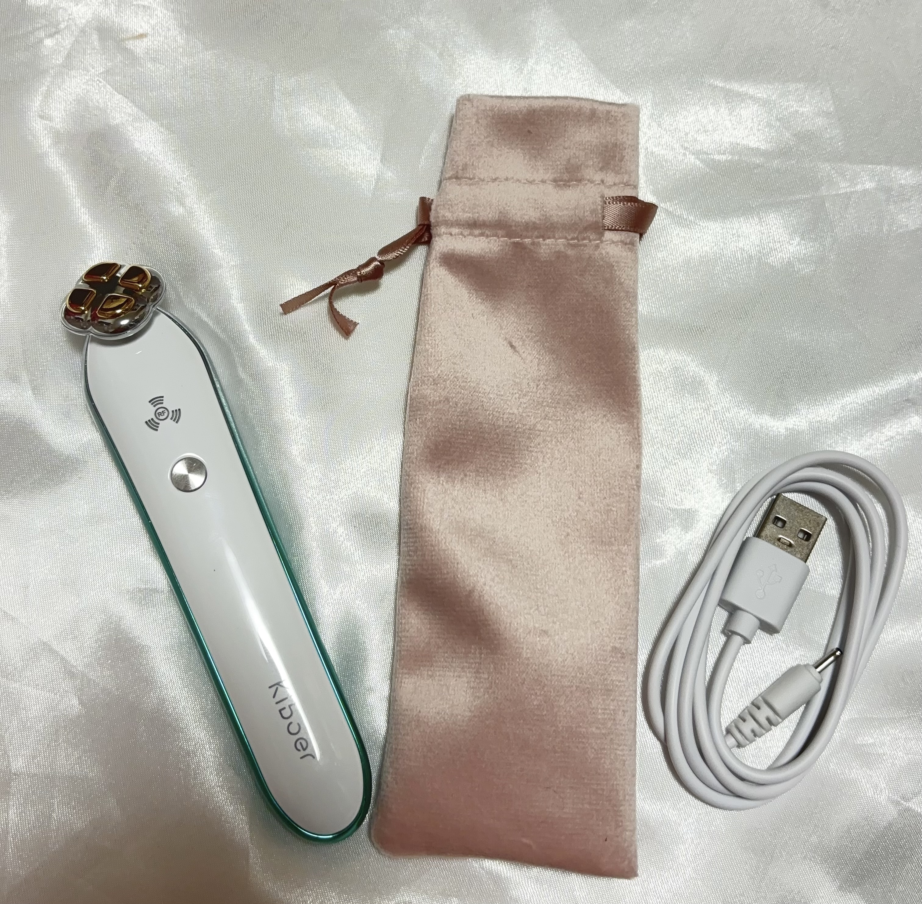 RF目元専用美顔器/Kiboer/美顔器・マッサージを使ったクチコミ（3枚目）