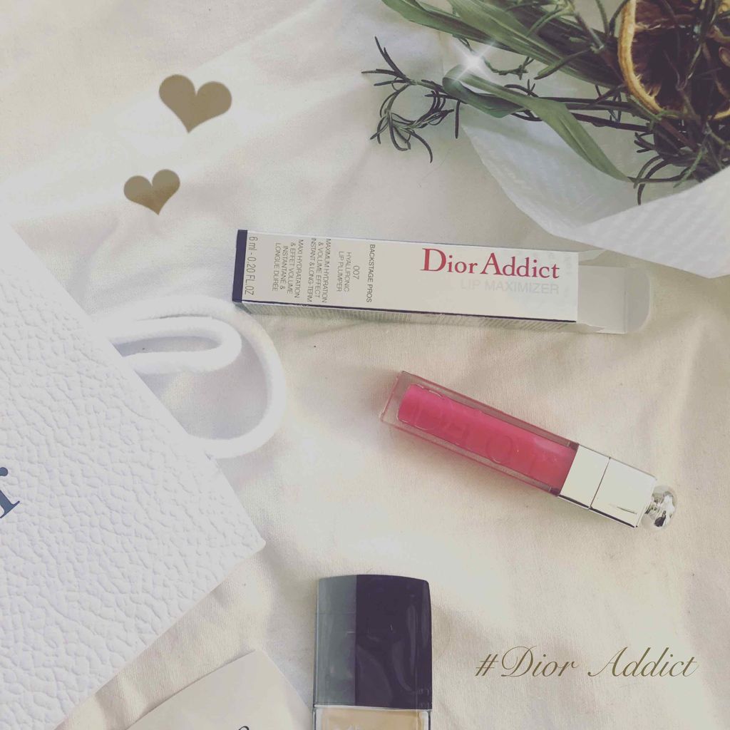 .
.
ステマに踊らされないぞ！！って思って毛嫌いしてたマキシマイザーだったけど、テスターで試してつけてもらってびっくり(  ˊ࿁ˋ ) ᐝ
.
.
頻繁に塗りなおせなくて、荒れ放題だった唇から一発でぷるぷるになって感動🥺🥺🥺
.
.